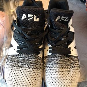 APL Lululemon shoes. NWOT